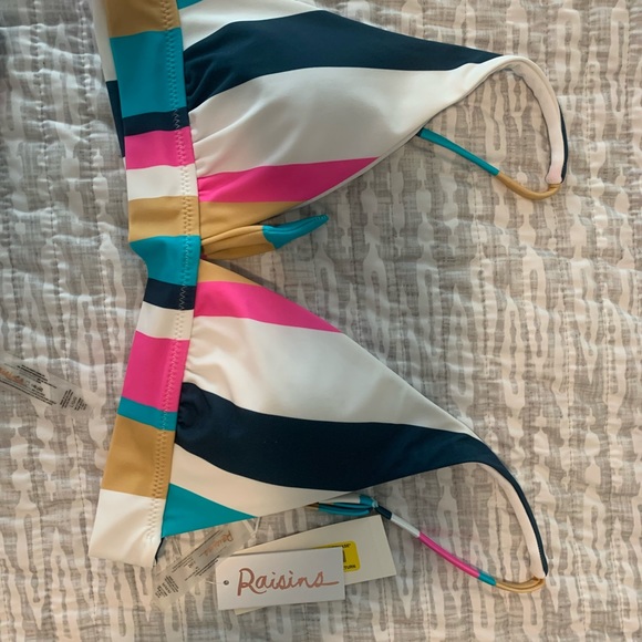 Raisins swimsuit NWT non smoking pet free home. Top is  M bottom is L - Picture 5 of 7